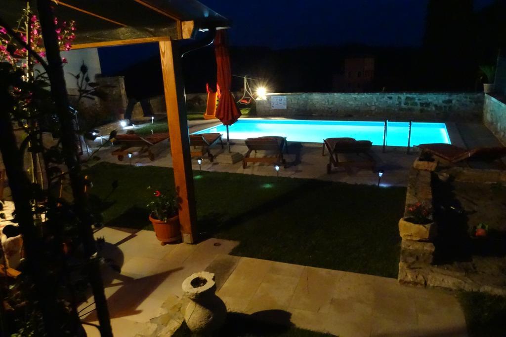 Villa Letizia Oprtalj Rum bild