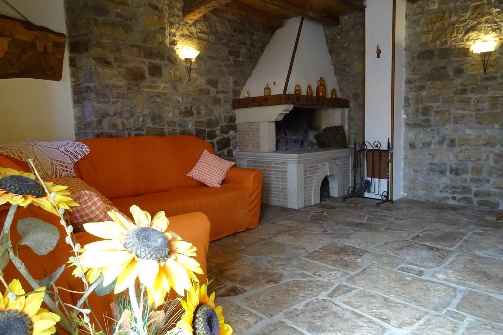 Villa Letizia Oprtalj Rum bild
