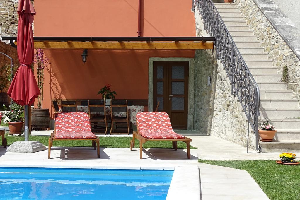 Villa Letizia Oprtalj Rum bild
