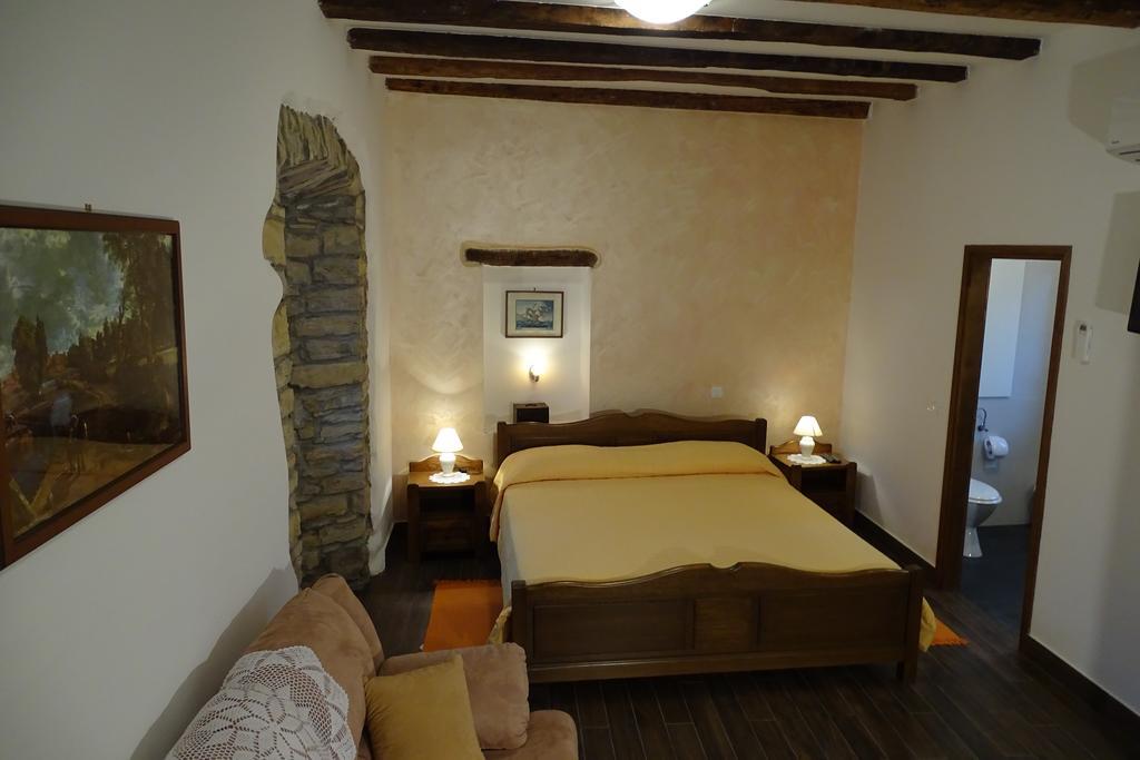 Villa Letizia Oprtalj Rum bild