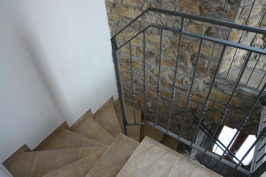 Villa Letizia Oprtalj Rum bild